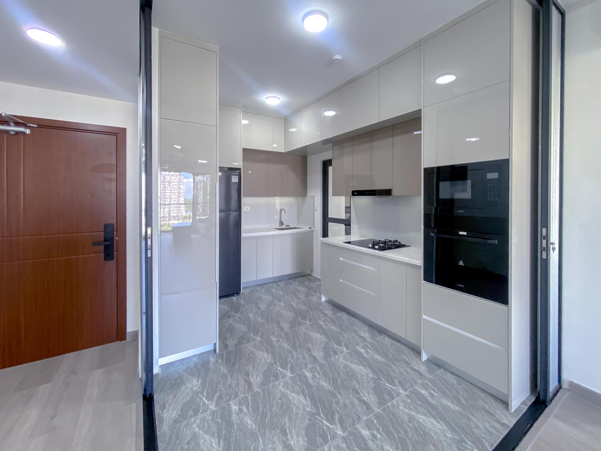 3-bedroom Panoramic Channel Views & Bespoke Interiors Luxury 3BR 3 Balcony Furnished — Maldives