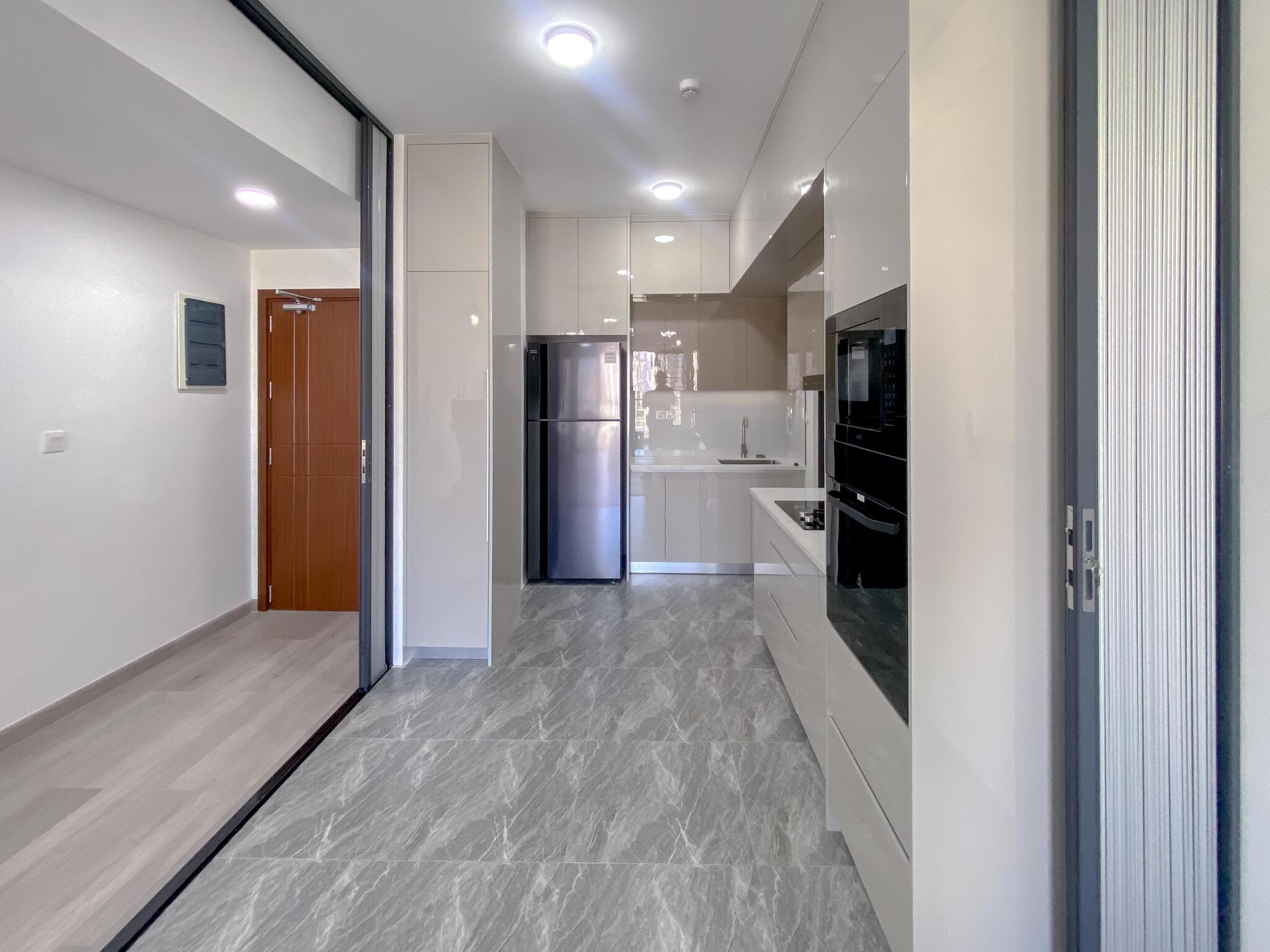 3-bedroom Panoramic Channel Views & Bespoke Interiors Luxury 3BR 3 Balcony Furnished — Maldives
