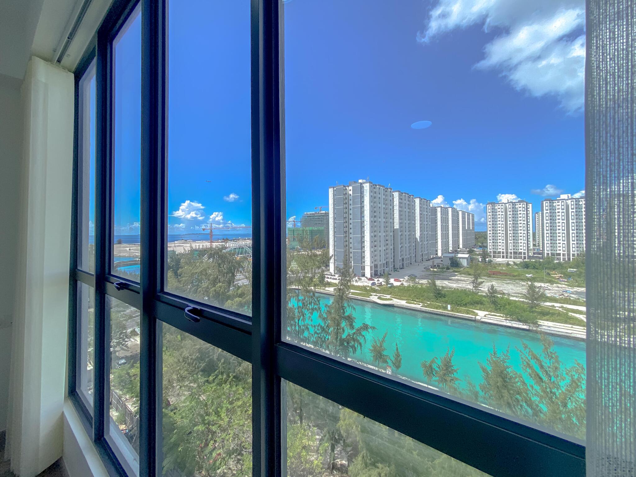 3-bedroom Panoramic Channel Views & Bespoke Interiors Luxury 3BR 3 Balcony Furnished — Maldives