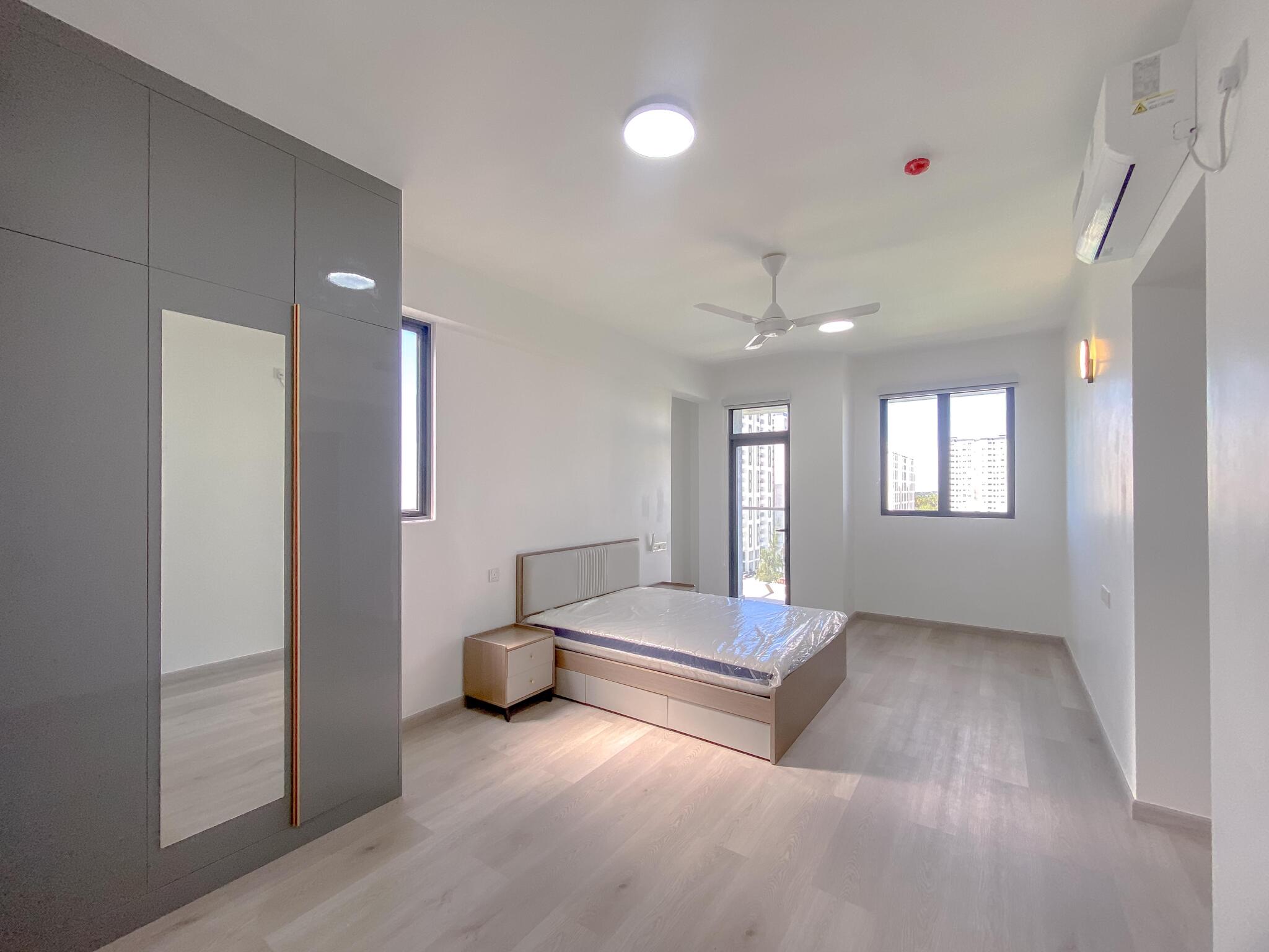 3-bedroom Panoramic Channel Views & Bespoke Interiors Luxury 3BR 3 Balcony Furnished — Maldives