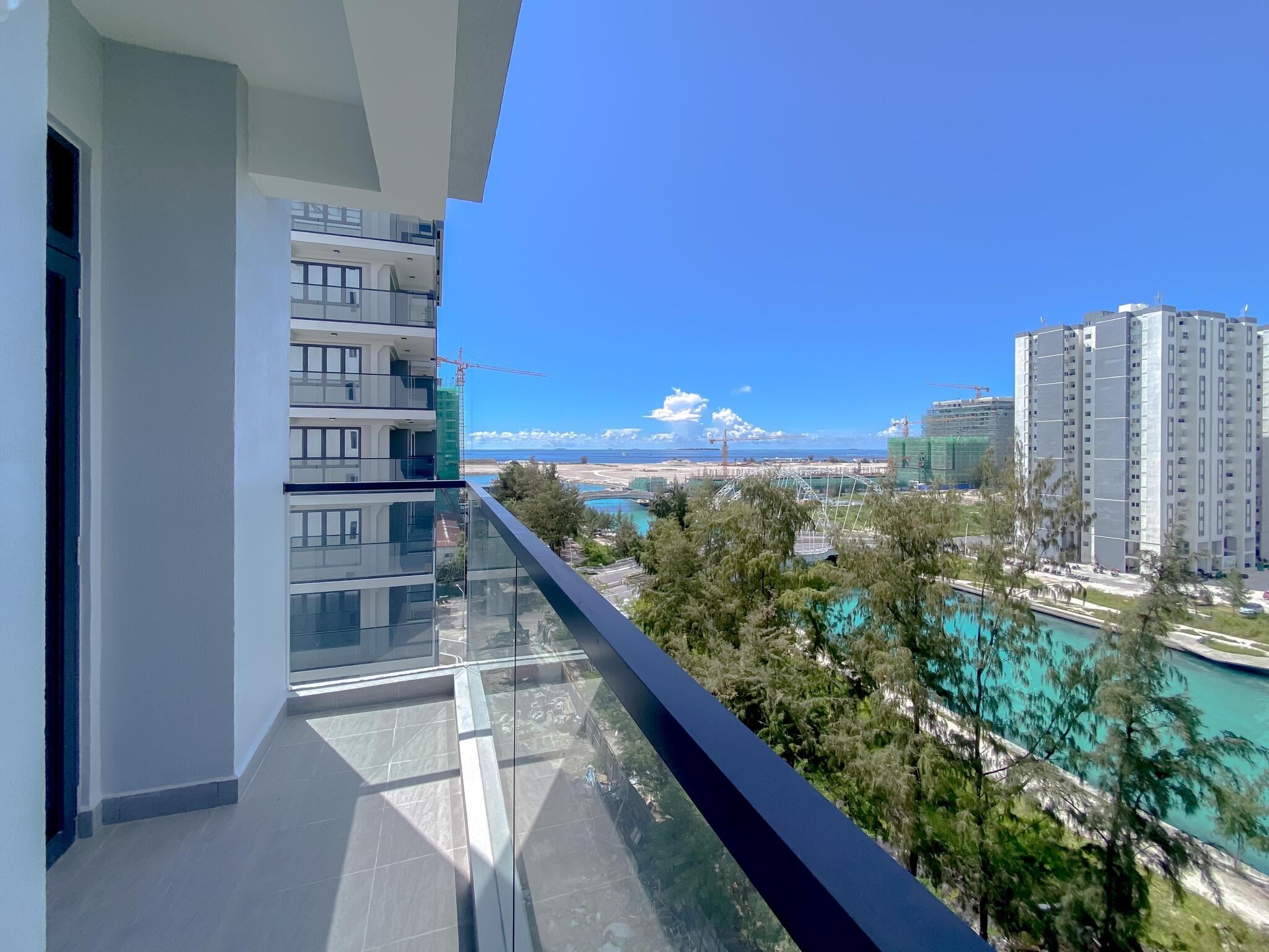 3-bedroom Panoramic Channel Views & Bespoke Interiors Luxury 3BR 3 Balcony Furnished — Maldives
